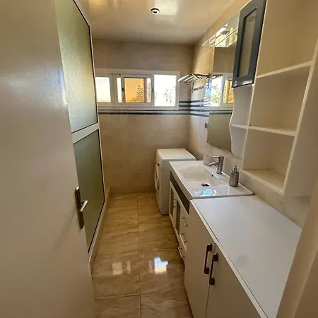 Superbe Appartement Centre Agadir 10Mn A Pied Plage Esterno foto